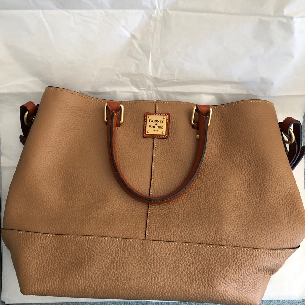 Dooney &Bourke Dillen Chelsea Sand